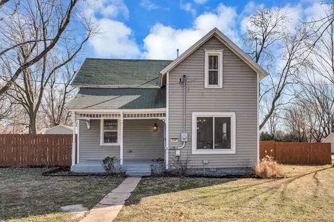 314 S Main St, Willard, MO 65781
