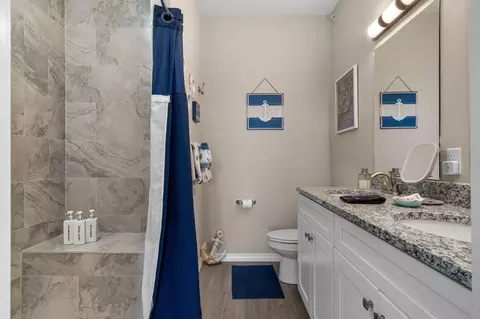 Bath - 3103 S Vineyards Ter UNIT 4, Branson, MO 65616 photo 3 of 4