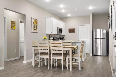 Dining - 3103 S Vineyards Ter UNIT 4, Branson, MO 65616 photo 3 of 4