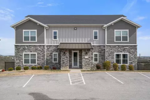 Exterior - 3103 S Vineyards Ter UNIT 4, Branson, MO 65616 photo 2 of 39