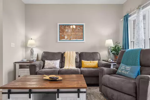 Living - 3103 S Vineyards Ter UNIT 4, Branson, MO 65616 photo 5 of 7