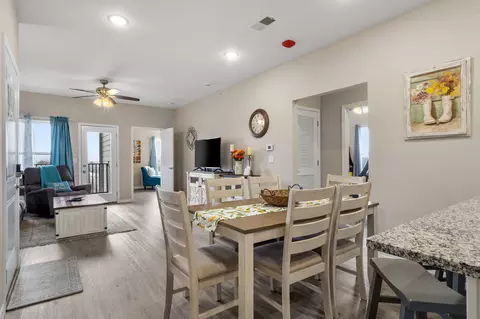 Dining - 3103 S Vineyards Ter UNIT 4, Branson, MO 65616 photo 1 of 4
