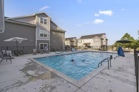 Exterior - 3103 S Vineyards Ter UNIT 4, Branson, MO 65616 photo 1 of 39