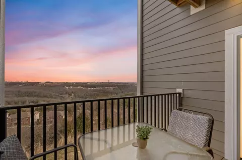 Exterior - 3103 S Vineyards Ter UNIT 4, Branson, MO 65616 photo 6 of 39