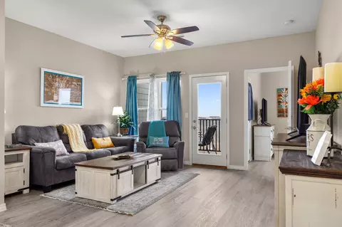 Living - 3103 S Vineyards Ter UNIT 4, Branson, MO 65616 photo 2 of 7