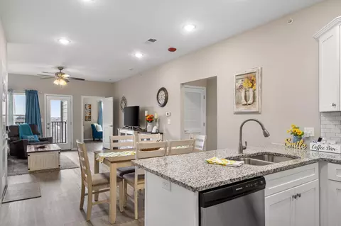 Kitchen - 3103 S Vineyards Ter UNIT 4, Branson, MO 65616 photo 6 of 6