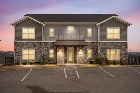 Exterior - 3103 S Vineyards Ter UNIT 4, Branson, MO 65616 photo 3 of 39