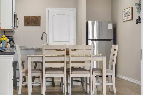 Dining - 3103 S Vineyards Ter UNIT 4, Branson, MO 65616 photo 2 of 4