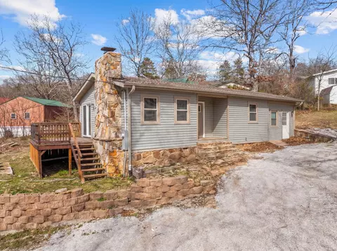 594 Labradore Ln, Lampe, MO 65681