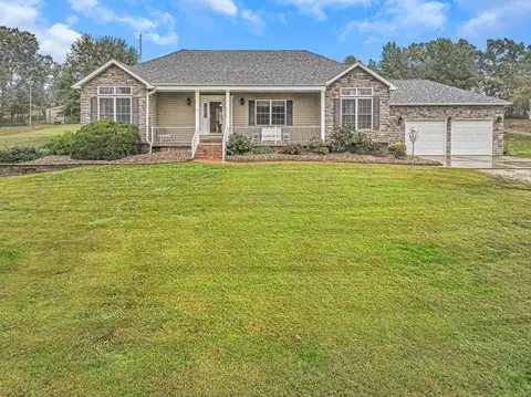 34227 Hanna Ave, Warsaw, MO 65355