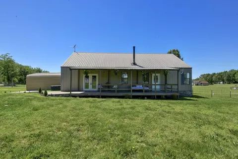 580 S Farm Road 89, Springfield, MO 65802