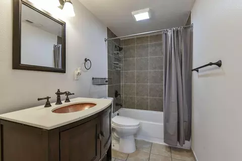 Bath - 580 S Farm Road 89, Springfield, MO 65802 photo 1 of 2