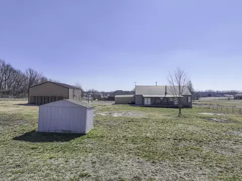 Exterior - 580 S Farm Road 89, Springfield, MO 65802 photo 11 of 15