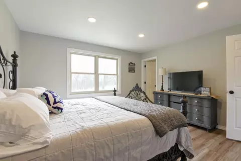 Bedroom - 350 Campbell Point Rd #1-2, Shell Knob, MO 65747 photo 5 of 7