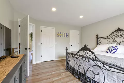Bedroom - 350 Campbell Point Rd #1-2, Shell Knob, MO 65747 photo 4 of 7