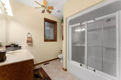 Bath - 150 Temple Ln, Shell Knob, MO 65747 photo 2 of 3