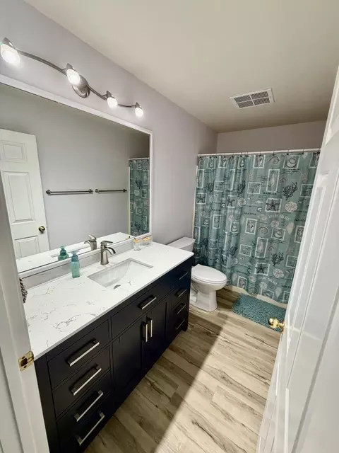 Bath - 186 Bunker Ridge Dr UNIT 1, Branson, MO 65616 photo 4 of 5