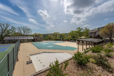 Exterior - 186 Bunker Ridge Dr UNIT 1, Branson, MO 65616 photo 3 of 10