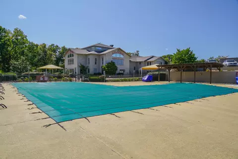 Exterior - 186 Bunker Ridge Dr UNIT 1, Branson, MO 65616 photo 7 of 10