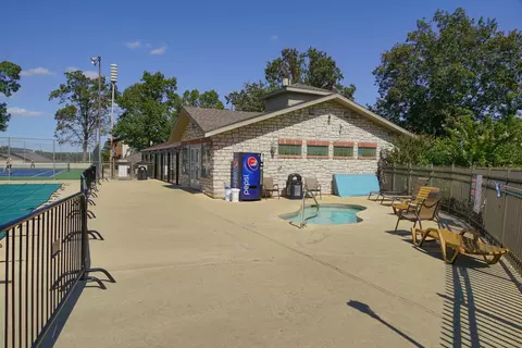 Exterior - 186 Bunker Ridge Dr UNIT 1, Branson, MO 65616 photo 8 of 10