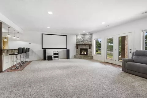 Living - 2956 S Ranch Dr, Springfield, MO 65809 photo 5 of 5