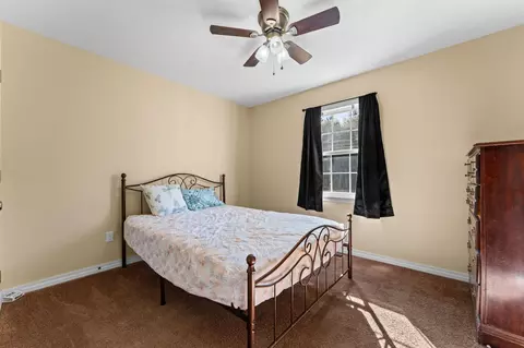 Bedroom - 253 Green Cypress Rd, Shell Knob, MO 65747 photo 3 of 8