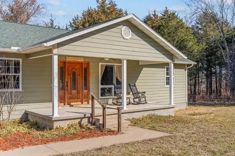 Exterior - 253 Green Cypress Rd, Shell Knob, MO 65747 photo 3 of 5