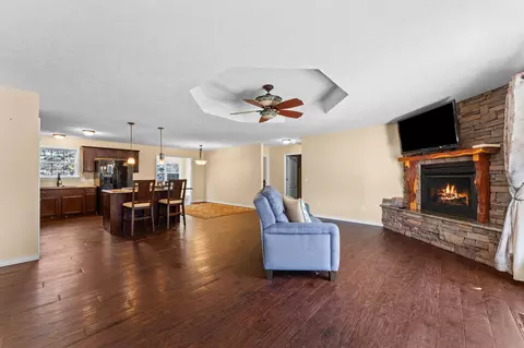 Living - 253 Green Cypress Rd, Shell Knob, MO 65747 photo 1 of 1