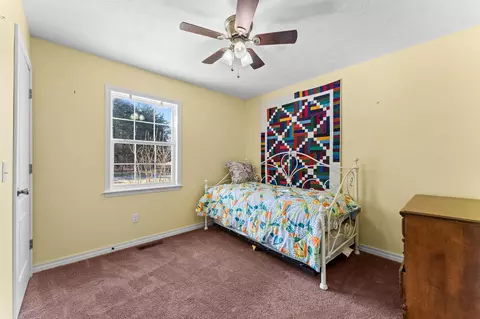 Bedroom - 253 Green Cypress Rd, Shell Knob, MO 65747 photo 7 of 8