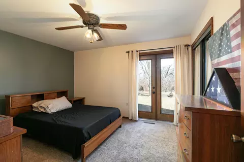 Bedroom - 2525 Beacon Hill Loop, Strafford, MO 65757 photo 1 of 5