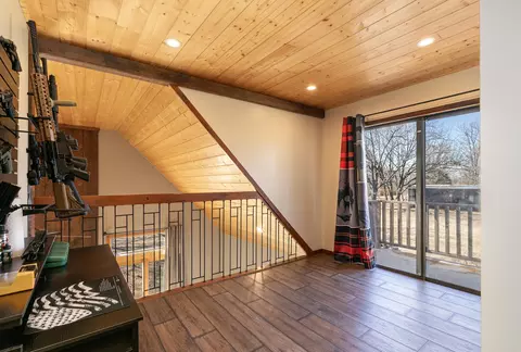 Entry Way - 2525 Beacon Hill Loop, Strafford, MO 65757 photo 6 of 7
