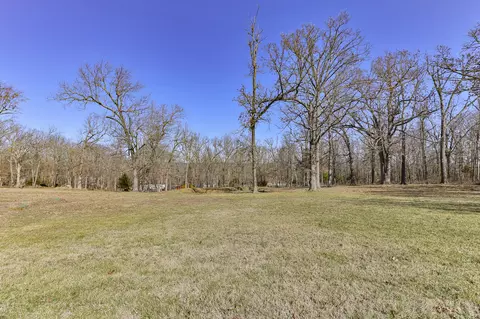 Exterior - 2525 Beacon Hill Loop, Strafford, MO 65757 photo 9 of 19