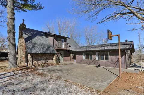 Exterior - 2525 Beacon Hill Loop, Strafford, MO 65757 photo 3 of 19