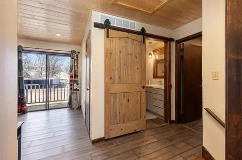 Entry Way - 2525 Beacon Hill Loop, Strafford, MO 65757 photo 5 of 7