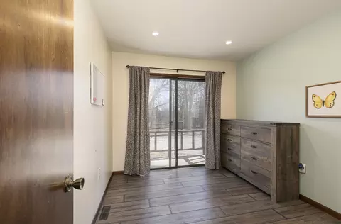 Bedroom - 2525 Beacon Hill Loop, Strafford, MO 65757 photo 5 of 5