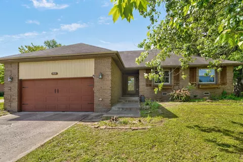 908 Domino Ct, Nixa, MO 65714