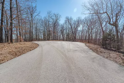 000 Nottingham Ct, Saddlebrooke, MO 65630