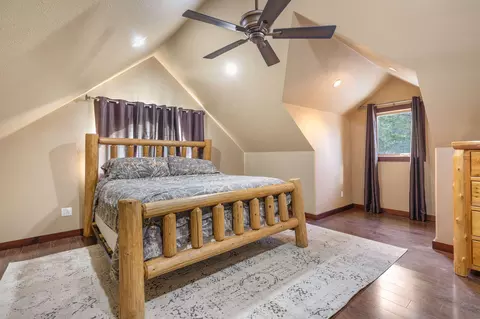 Bedroom - 555 Trimble Rd, Protem, MO 65733 photo 1 of 4