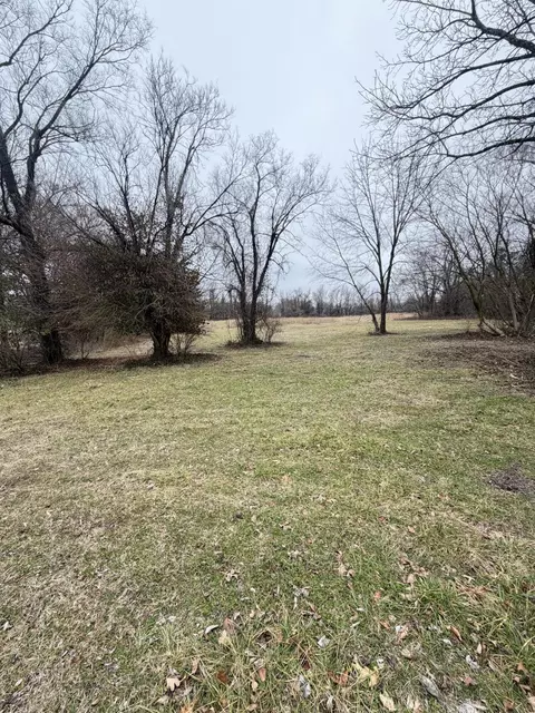 2754 E Grand St, Springfield, MO 65803 photo 2