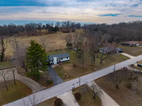 View/Area - 1705 Lakeview Dr, Ava, MO 65608 photo 4 of 6