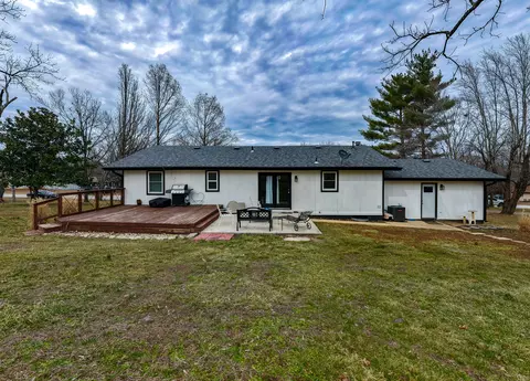 Exterior - 1705 Lakeview Dr, Ava, MO 65608 photo 2 of 9
