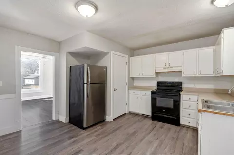 922 N Prospect Ave, Springfield, MO 65802 photo 9