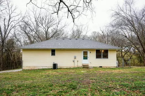 605 Elm St, Ozark, MO 65721 photo 3