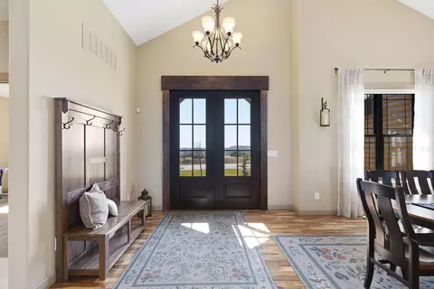 Entry Way - 815 Forest Vw, Saddlebrooke, MO 65630 photo 1 of 2