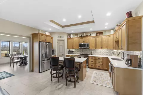 Kitchen - 815 Forest Vw, Saddlebrooke, MO 65630 photo 1 of 4