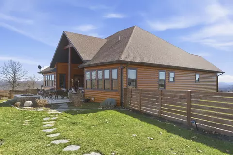 Exterior - 815 Forest Vw, Saddlebrooke, MO 65630 photo 7 of 18