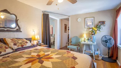 Bedroom - 509 Old Cane Bluff Rd, Alton, MO 65606 photo 6 of 11