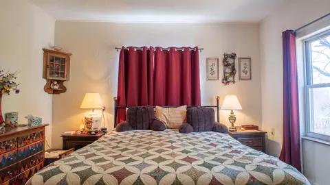 Bedroom - 509 Old Cane Bluff Rd, Alton, MO 65606 photo 2 of 11