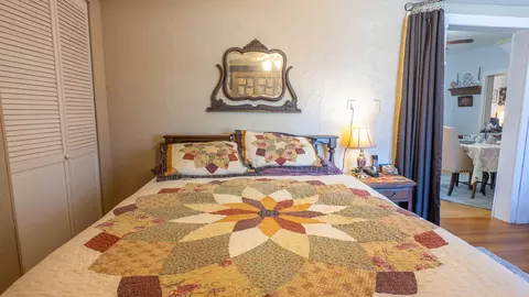 Bedroom - 509 Old Cane Bluff Rd, Alton, MO 65606 photo 5 of 11
