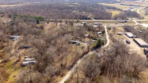 View/Area - 509 Old Cane Bluff Rd, Alton, MO 65606 photo 2 of 10